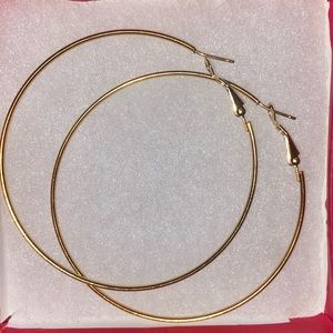 Hoop earings